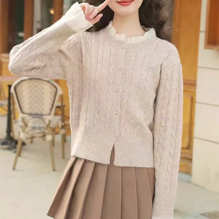 秋冬麻花韩系长袖假两件木耳边毛衣针织衫女短款蕾丝拼接打底开衫