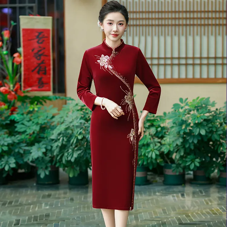 喜妈妈婚礼服高端轻奢高级感喜婆婆婚宴装2025新款结婚旗袍秋冬季