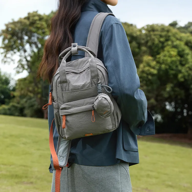 莱夫【暖系流光】户外登山包旅游轻便双肩包2025新款户外徒步背包