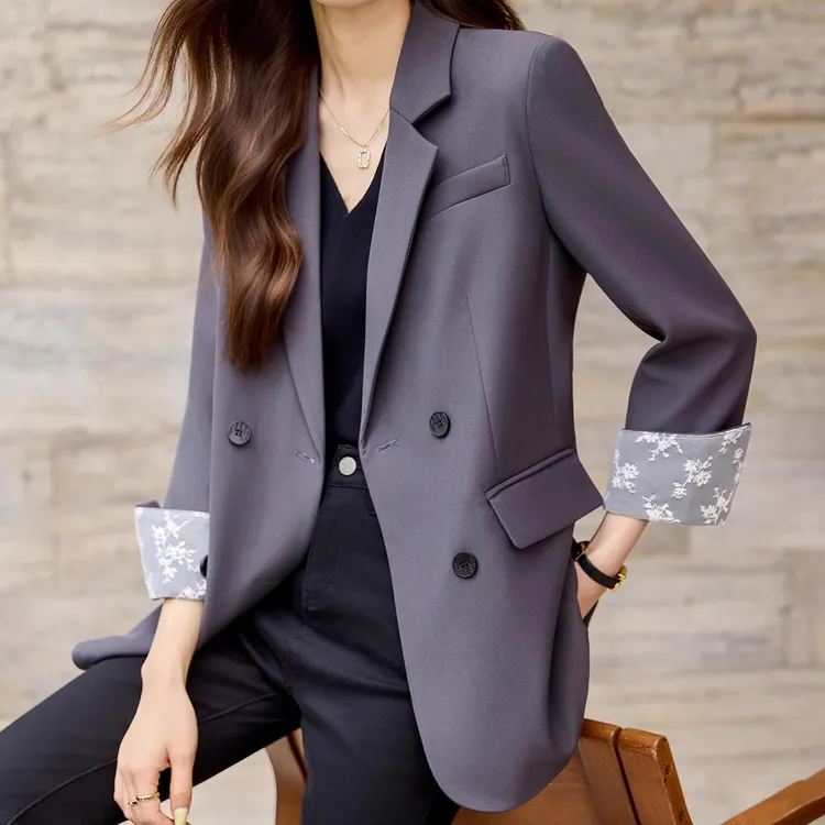 灰色西装外套女春秋2025新款高级感超好看职业女士通勤西服上衣