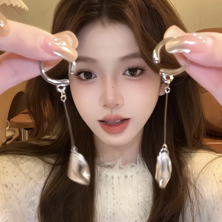 铜合金耳饰 冷淡风耳夹无耳洞女吊坠耳挂式耳环无痛一体式耳骨夹