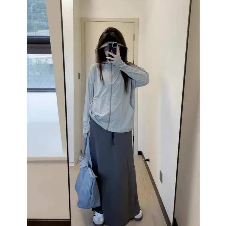 夏季轻薄冰丝防晒衣女款户外防紫外线透气防晒服薄款上衣连帽外套