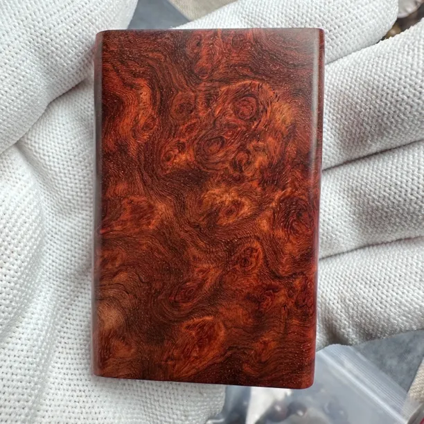 小叶紫檀4×6×1cm【无事牌】瘤疤料