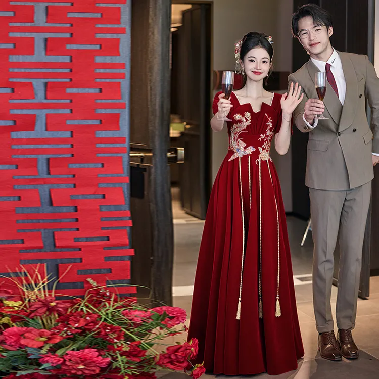 大码敬酒服2025新款新娘结婚中式红色订婚连衣裙女小个子高级感女
