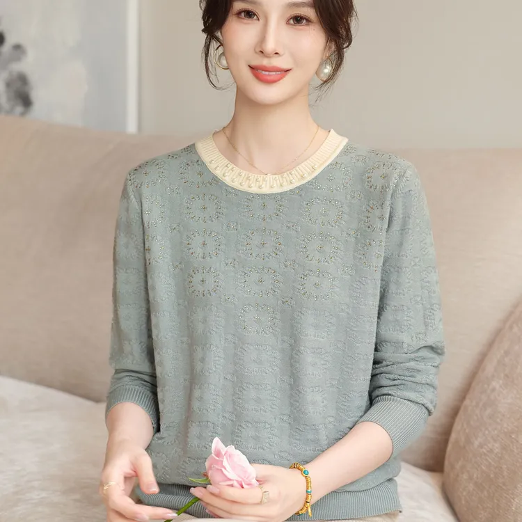 妈妈秋装针织小衫女装2025新款中老年女装春秋气质宽松版打底上衣