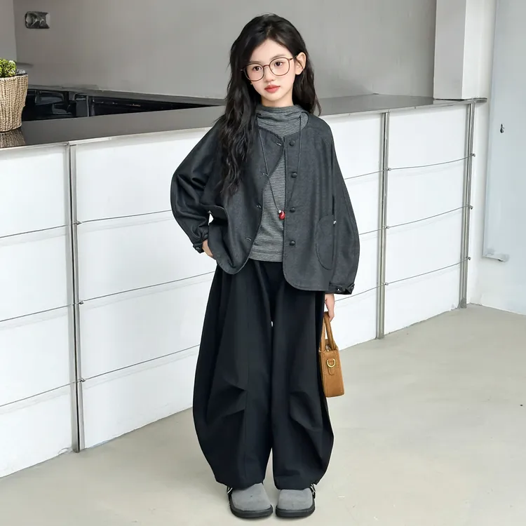 女童独特超好看套装秋季2025新款女大童早秋韩系外套慵懒风三件套