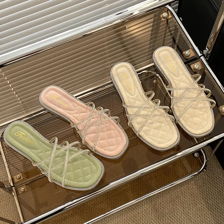仙女风时尚水钻凉拖鞋女2024夏季新款韩版百搭休闲露趾果冻凉拖鞋