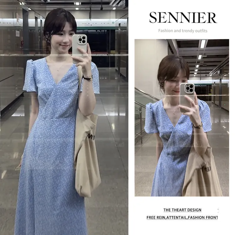 夏季温柔系穿搭女2025新款法式洋气V领碎花收腰连衣裙显瘦中长裙