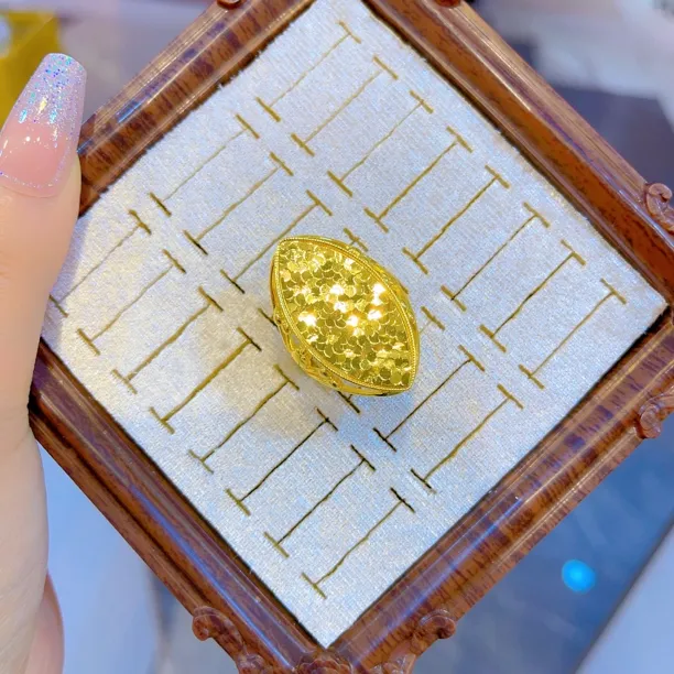 合金戒指 2245新款戒指爆款白搭时尚金色铜合金白搭翠花儿