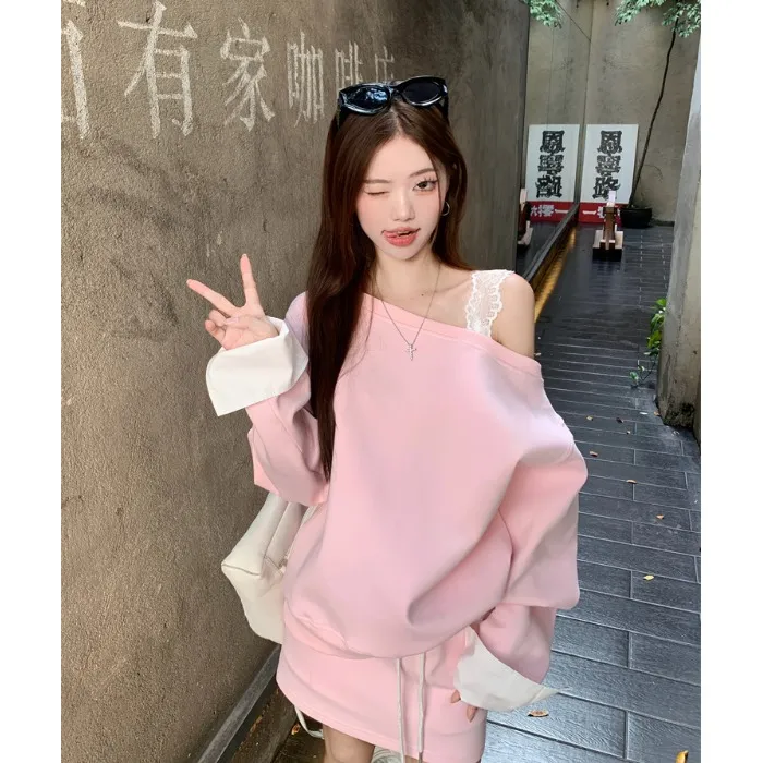 休闲套装粉色蕾丝拼接斜肩长袖套头卫衣女秋季半身短裙温柔两件套
