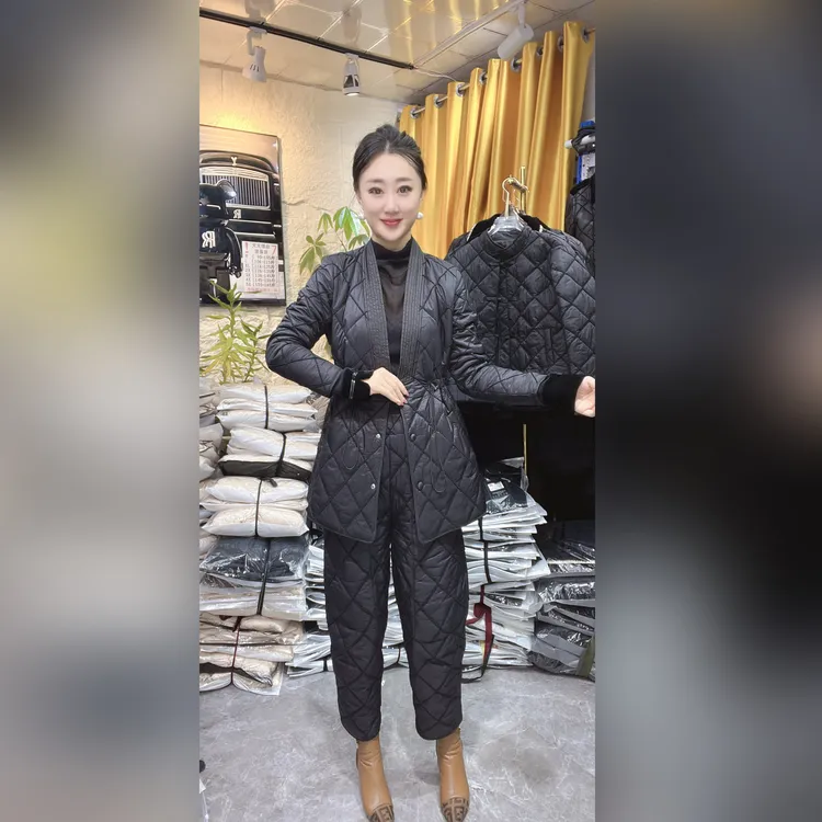 （9019）雅伊裳品2025年冬季新款修身显瘦百搭女款时尚中长款秋冬