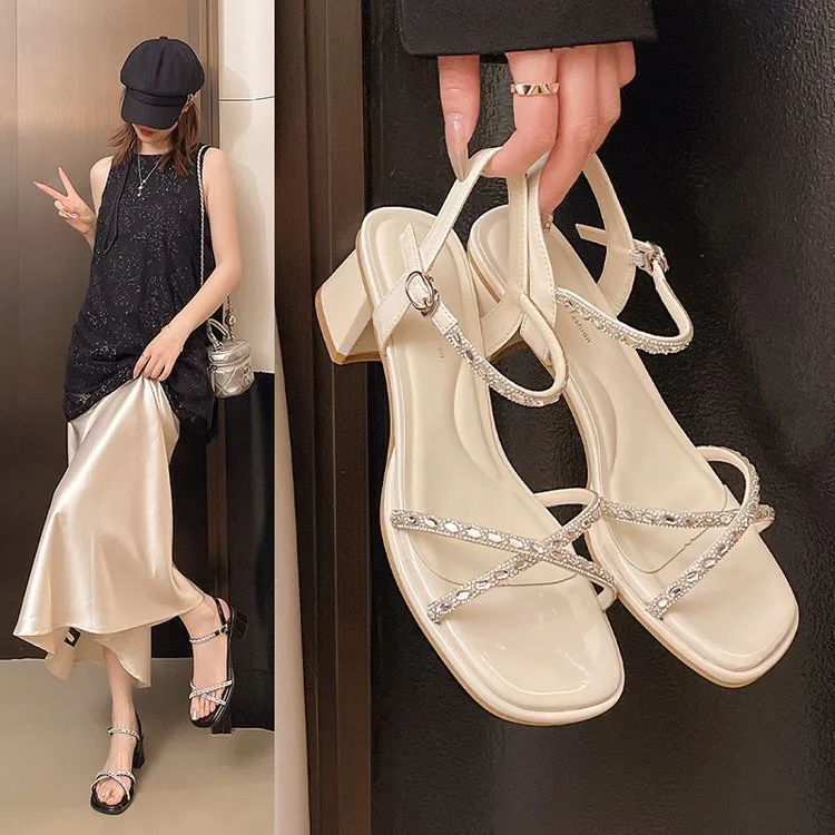 粗跟水钻凉鞋女2025年新款法式气质仙女风配裙子一字扣通勤女凉鞋