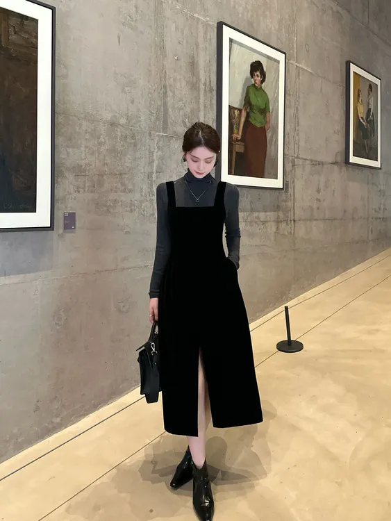 D113313F连衣裙长裙吊带法式休闲风黑色收腰内搭气质常规袖