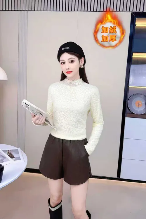 秋冬新款钩花半高领洋气打底单穿时尚百搭加绒加厚磨毛女士上衣