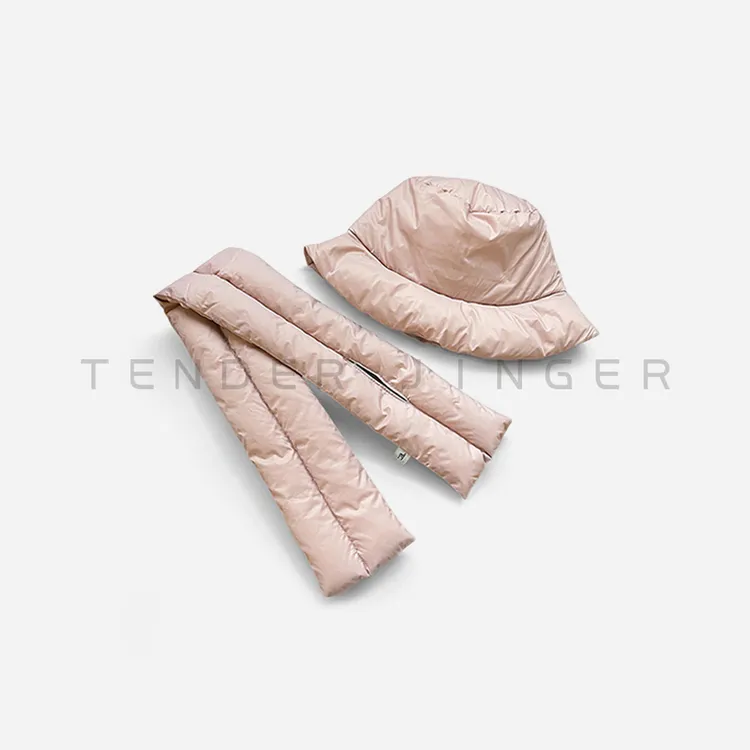 Tender Jinger丨轻暖鹅绒套装柔软纯色保暖帽子围脖套装BM30729