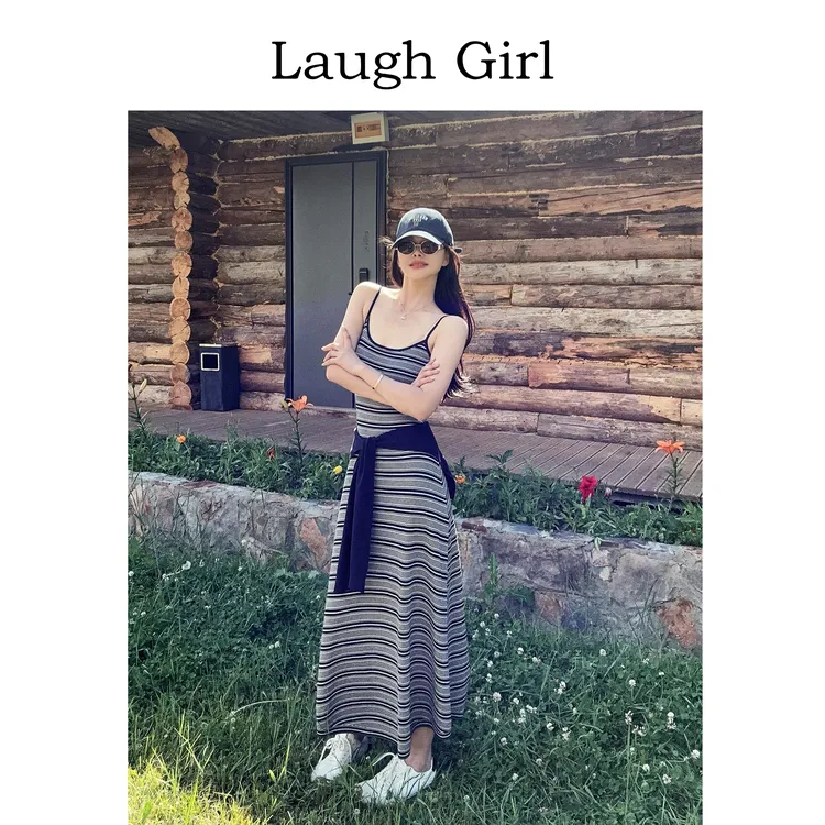 楚楚君 Laugh girl【慵懒周末】显瘦条纹披肩连衣裙LL53536J