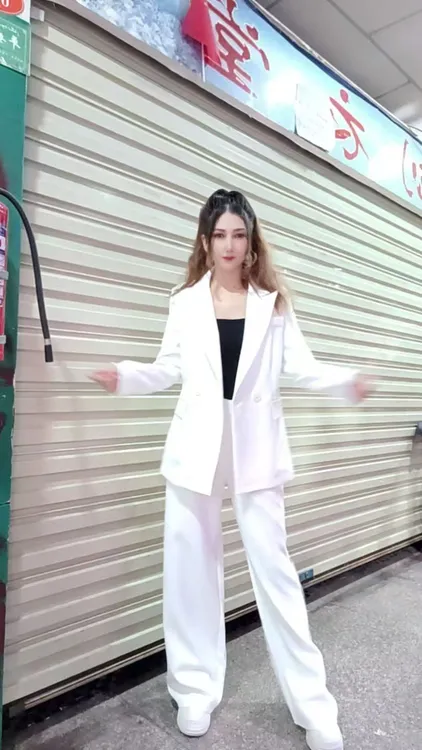 套装2025年新款气质百搭时尚白色两件套ئىشتان چاپان