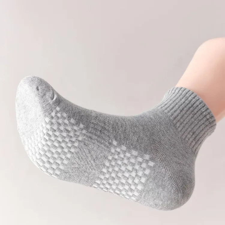 男士春秋防臭袜子精选新疆优质棉干爽透气防滑短袜