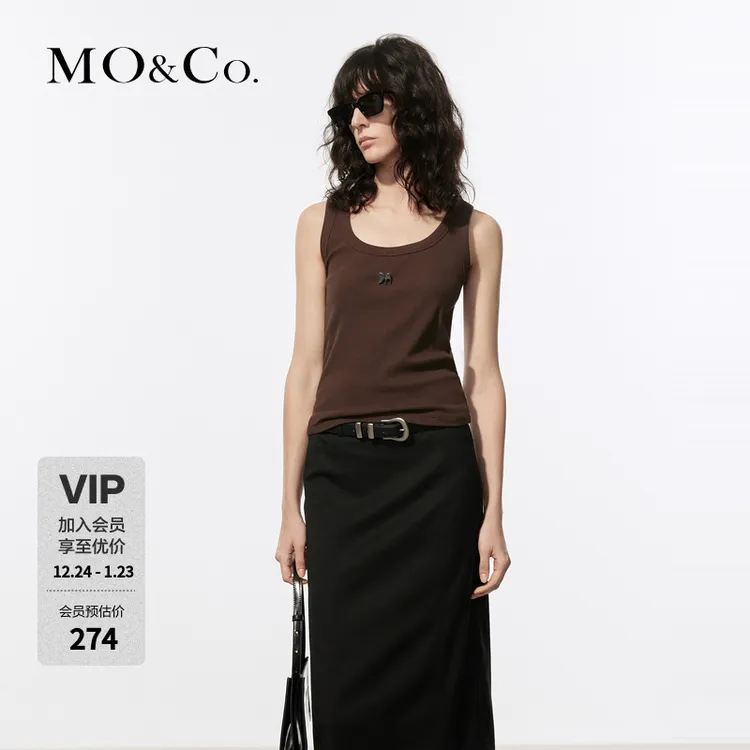 MOCO秋M字母金属章仔针织背心打底衫MBC3VETK01