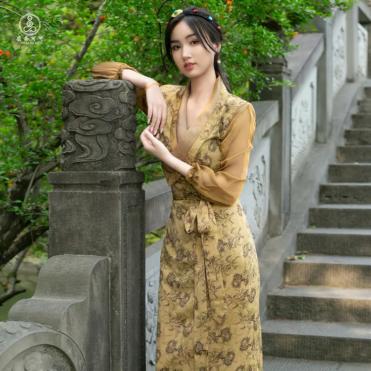 藏族服装女藏袍复古女士夏季民族风藏装西藏服藏式锅庄裙博拉原创