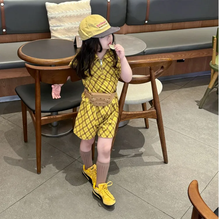 甜小七2025夏季新女童韩版洋气格子套装黄色菱格短袖上衣五分短裤