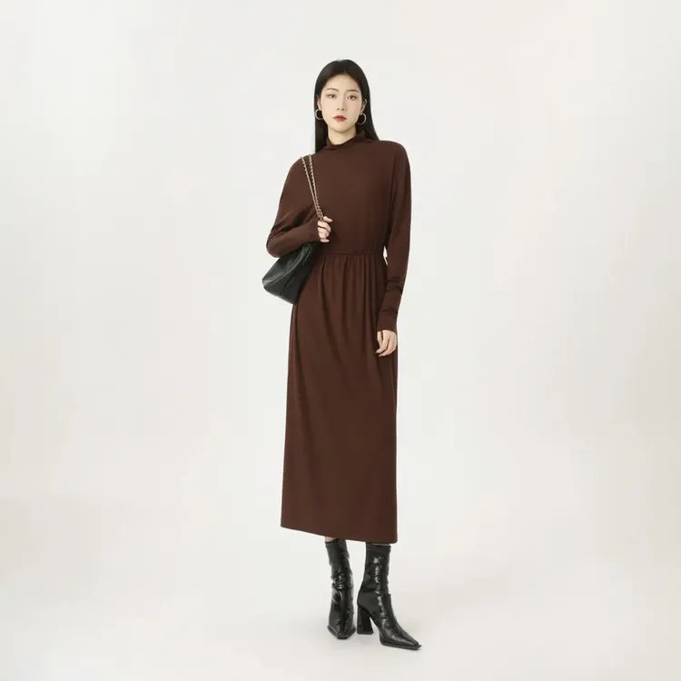 AMASS/阿玛施秋冬流光系复古优雅风半高领收腰长袖连衣裙550050