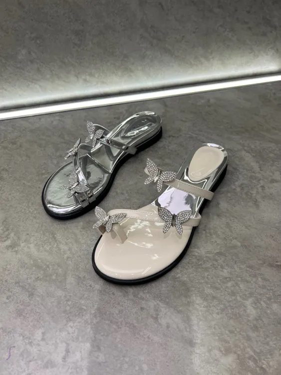 仙气蝴蝶水钻亮钻夹脚凉鞋女平底拖鞋森系少女风裙子百搭外穿