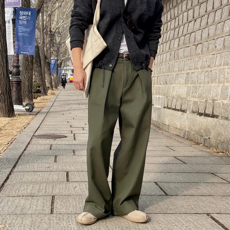 军绿色单掐褶直筒休闲裤男春秋韩版vibe工装风拖地裤宽松阔腿长裤
