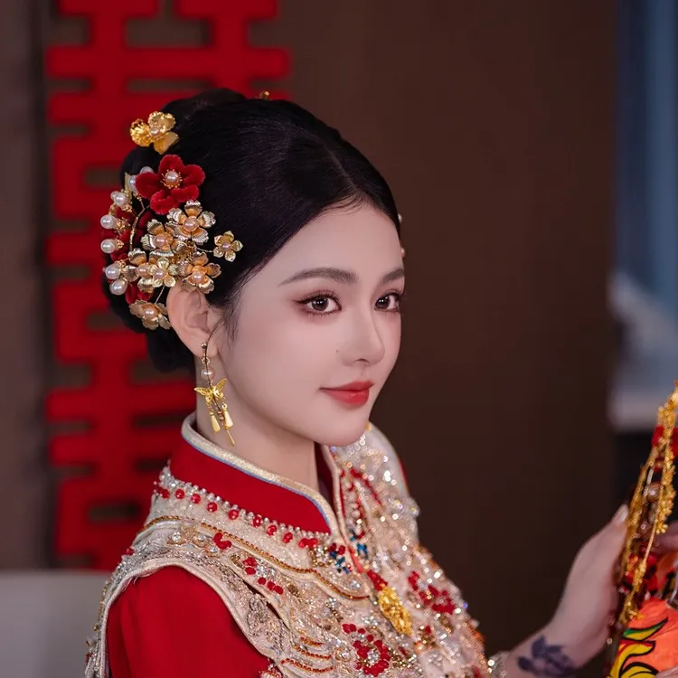 合金婚庆饰品 新娘金红秀禾服发饰古风绒花发钗古典造型配饰D0441