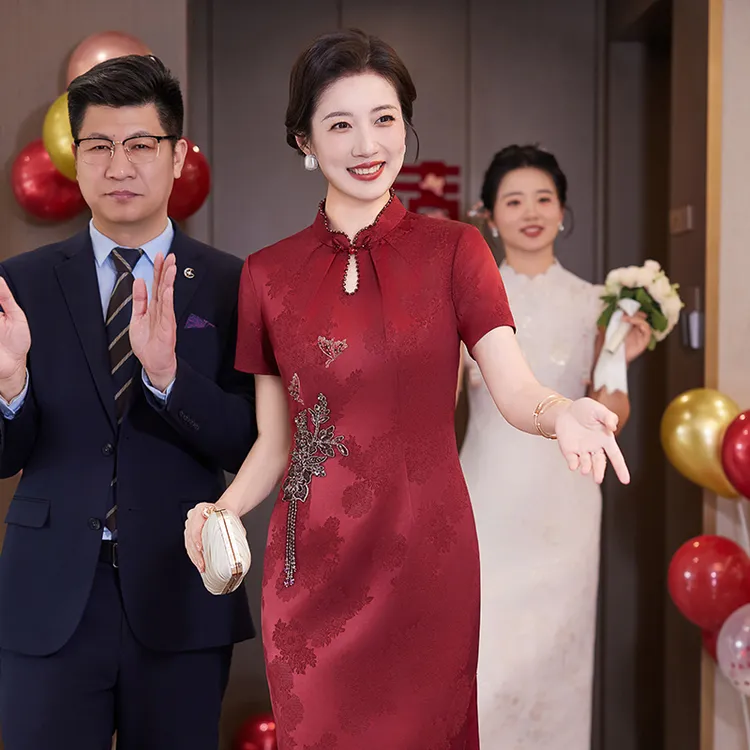 蕾蒂若新中式高端妈妈婚宴礼服装轻奢高级感夏季旗袍1355