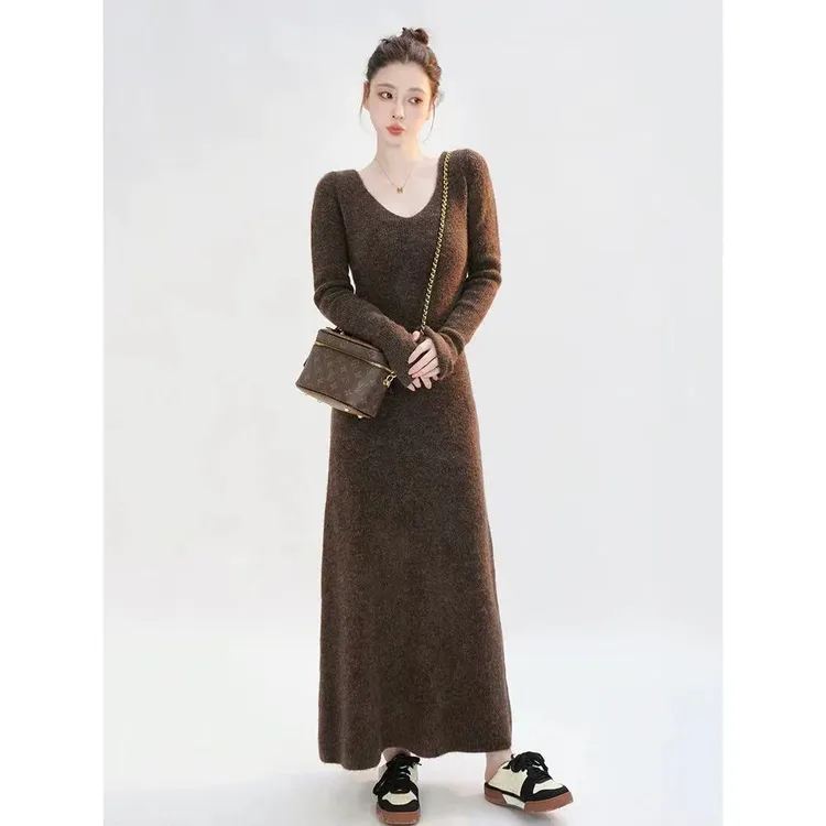 mulisha/穆丽莎v领针织连衣裙女修身配大衣内搭打底包臀毛衣长裙