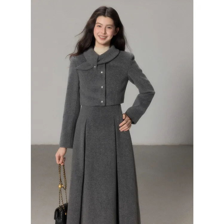 贰羊设计【慕予】高级感气质知识分子毛呢套装女短外套修身背带裙