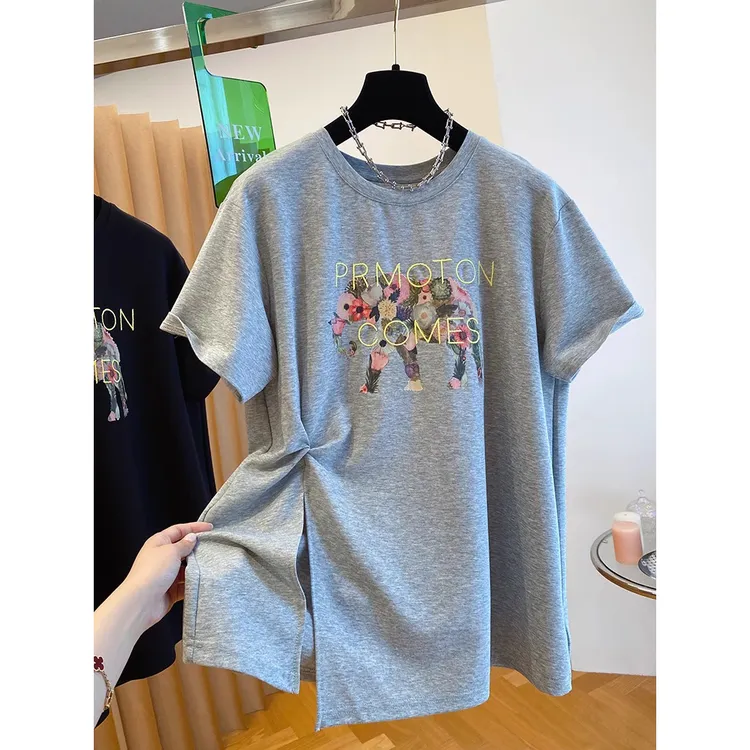 胖mm240斤大码扭结设计感灰色开叉t恤女短袖夏季新款宽松圆领上衣