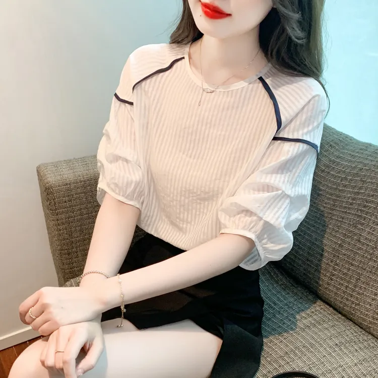 哥弟阿玛施正时尚通勤小衫夏季新款显瘦宽松洋气女士上衣圆领衫女