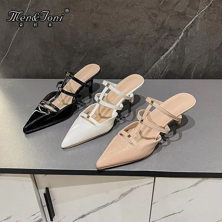 Men&Joni2025新款仙女风休闲时髦白色尖头铆钉半拖鞋女夏季外穿低