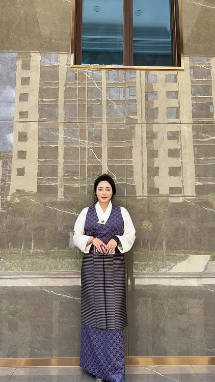 藏装三件套 拉萨发货邮政包邮