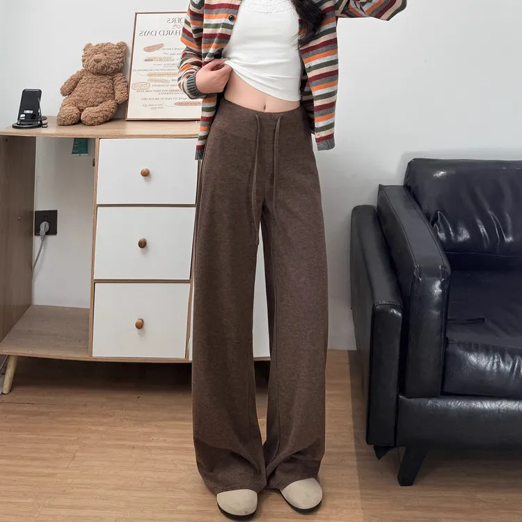 棕色慵懒糯米阔腿裤子女2025新款秋季垂感宽松软糯直筒休闲运动裤