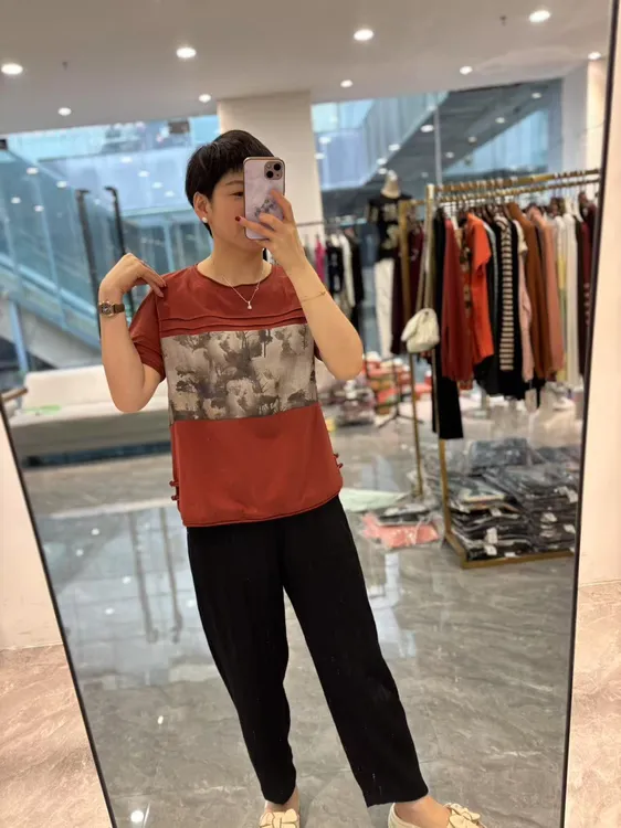 【丽丽家】夏季休闲中间花圆领百搭显瘦短袖529