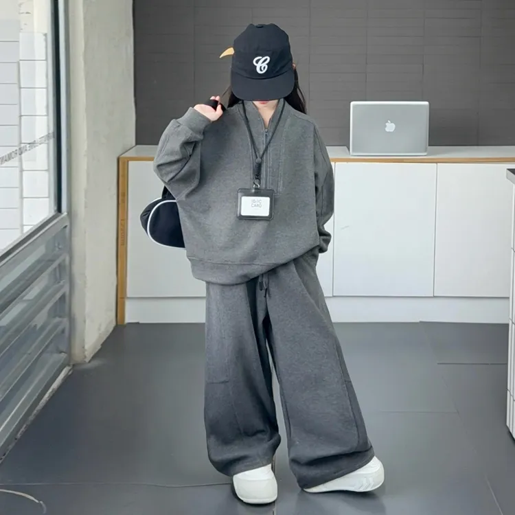 女童秋季套装2025新款韩版休闲宽松大童时髦卫衣两件套儿童弯刀裤