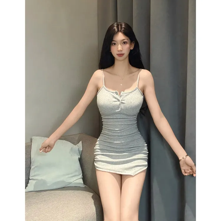 达令私服 纯欲短裙褶皱显瘦显白连衣裙紧身性感夏季气质辣妹包臀