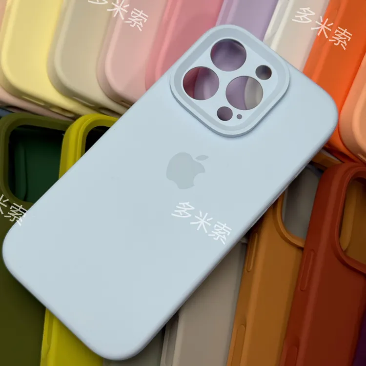 多米索精孔iPhone17/16/15/14/13/12/11硅胶手机壳加厚软糯ins