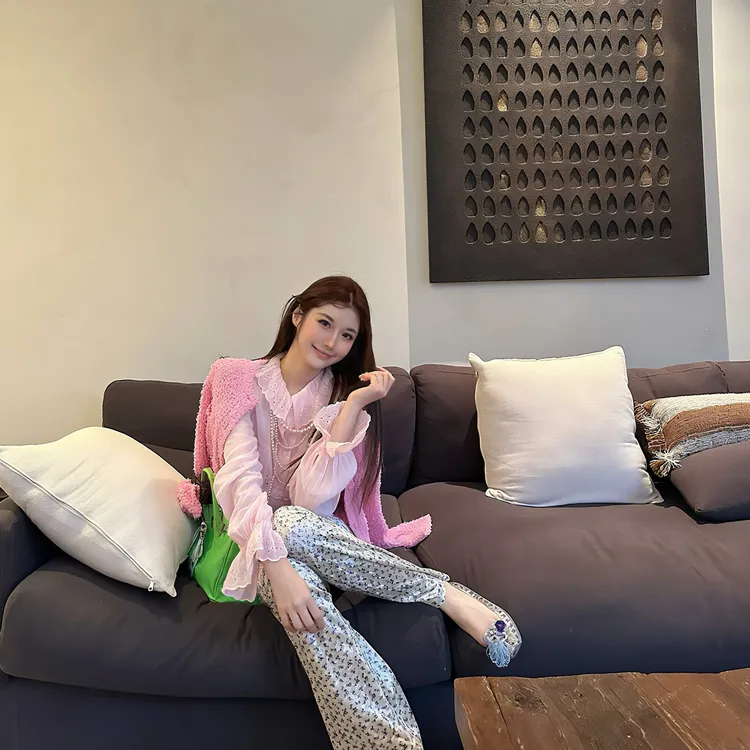 芍药水粉色衬衫花瓣领花瓣袖