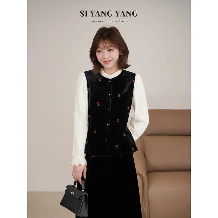 斯洋洋SIYANG女装冬季丝绒绣花舒适减龄假俩件上衣SY512A066SYY