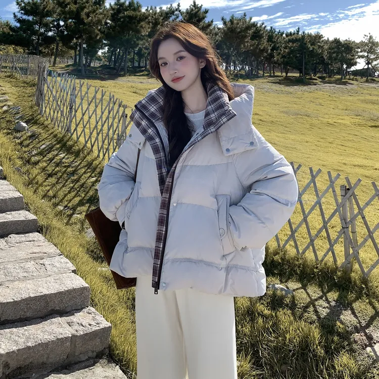 格纹撞色羽绒服女2025冬季新款韩版宽松学院风小个子连帽加厚外套