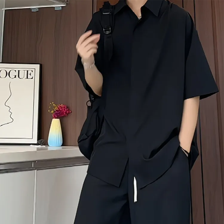 冰丝短袖衬衫男夏季薄款简约纯色大码休闲衬衣痞帅高级感黑色寸衫