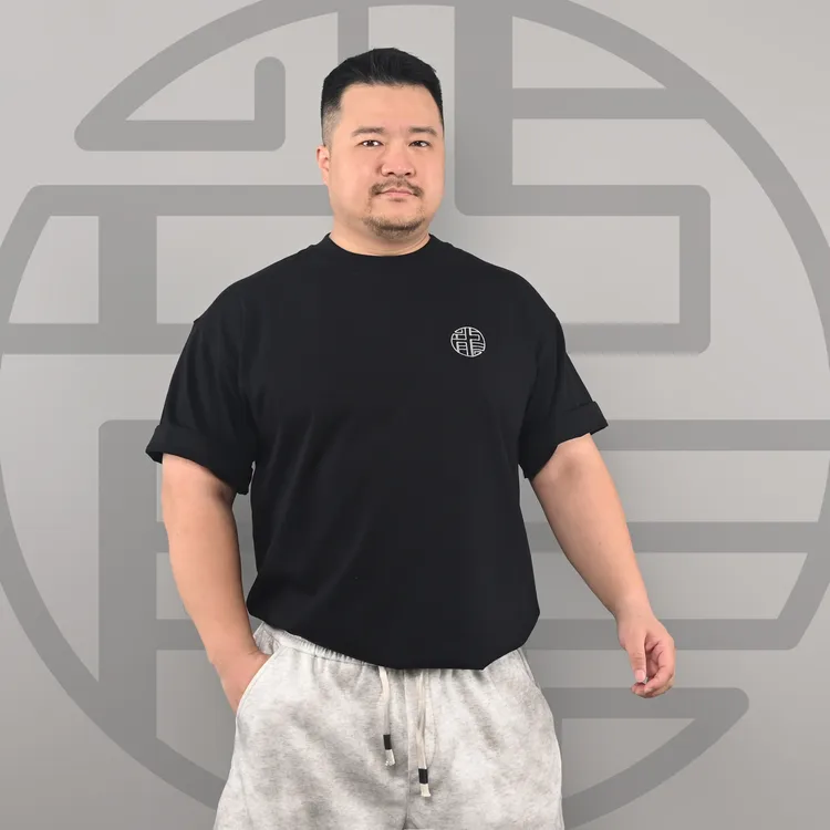 UM工作室精工高质原创龙字魂刺绣重磅棉T恤