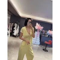 DUOMI【蜜蜂女孩】黑灰黄杏V领多扣净版抽绳两件套SY13455