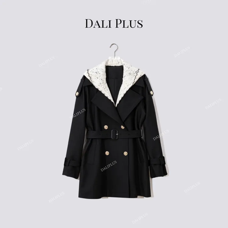 DALI PLUS“可脱卸钩花连帽风衣”双排扣收腰系带大衣-D5SS7208