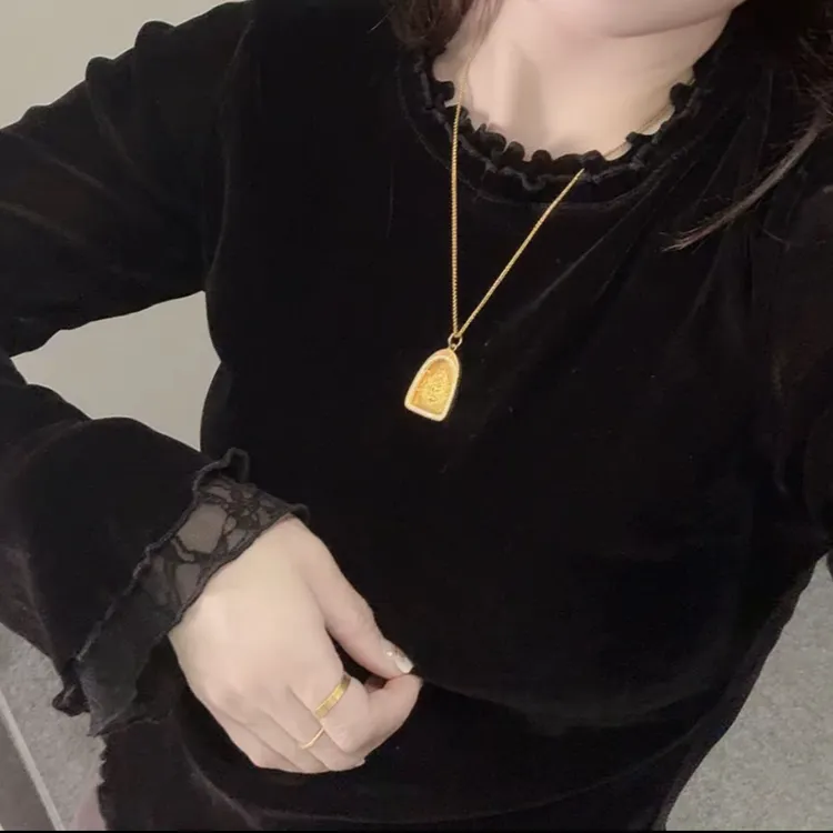 设计感蕾丝拼接黑色上衣2025秋季新款丝绒内搭长袖T恤女打底小衫