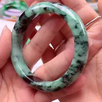 翡翠手镯未镶嵌翡翠